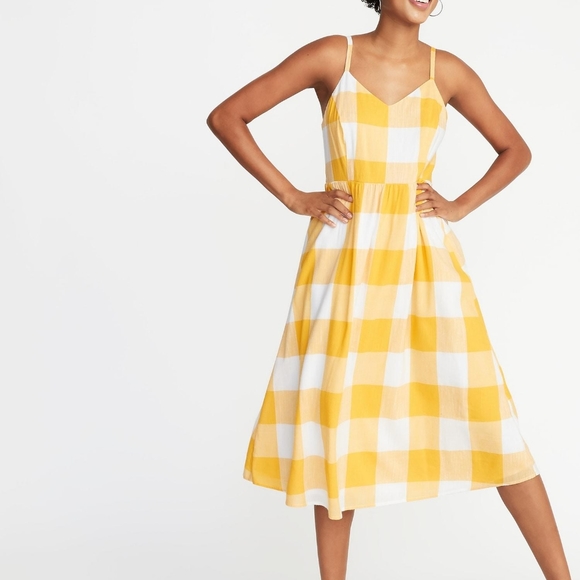 Old Navy Dresses & Skirts - Old Navy Fit and Flare Dress NWOT